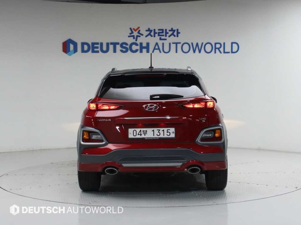 HYUNDAI Kona - Vista 4