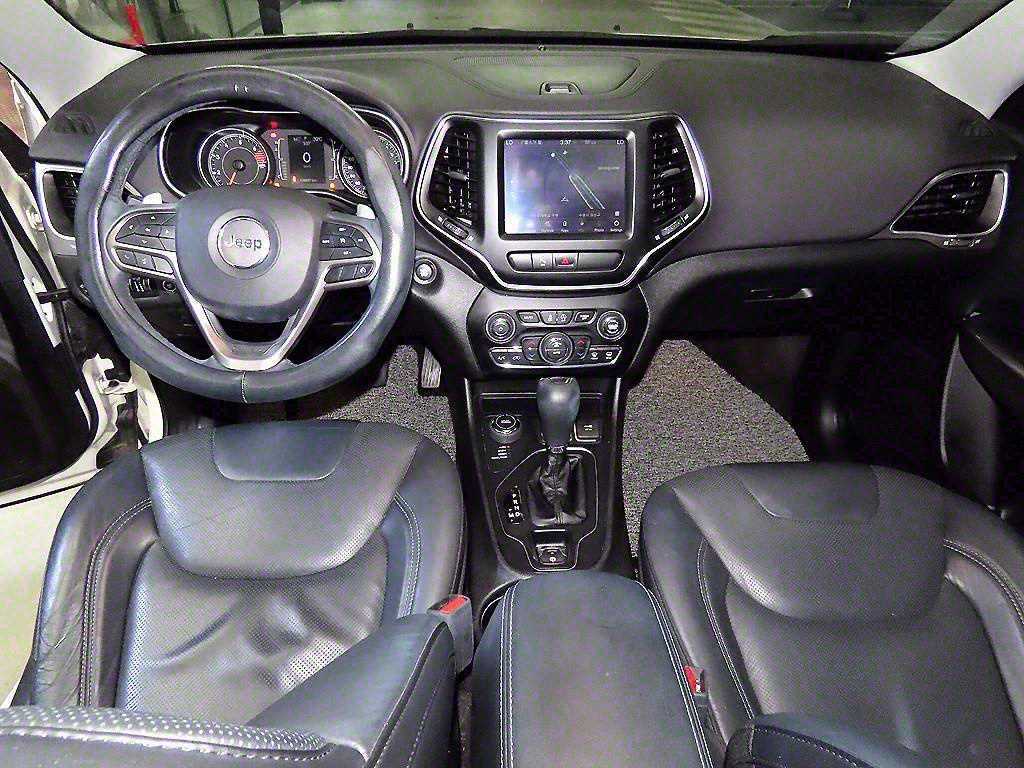 Jeep Cherokee - Vista 9