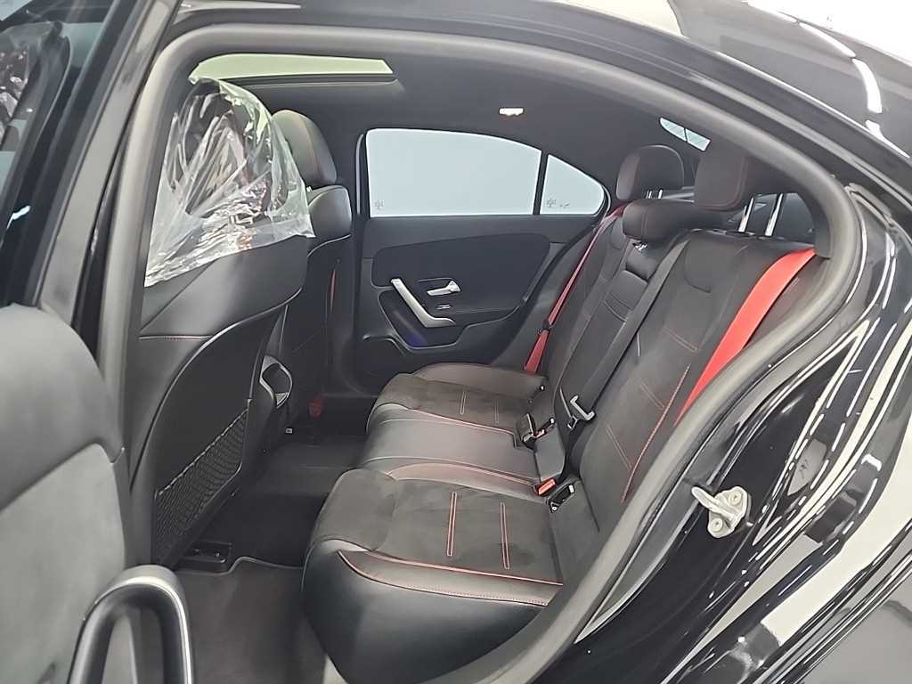 Mercedes Benz A Class - Vista 12