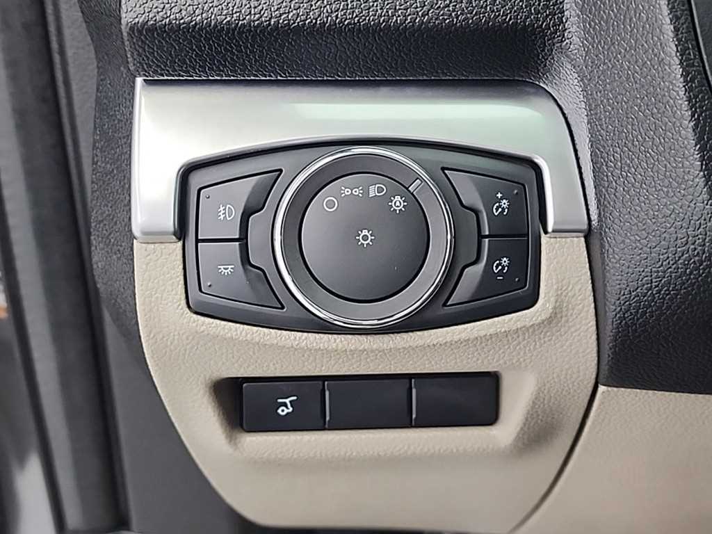 Ford Explorer 2018 Gris - Importación desde Corea - HF Imports Iquique - Foto 17