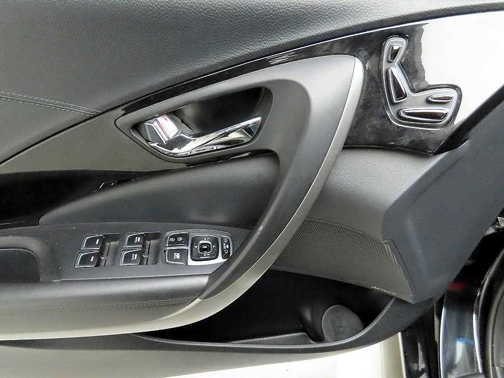 HYUNDAI Grandeur - Vista 11