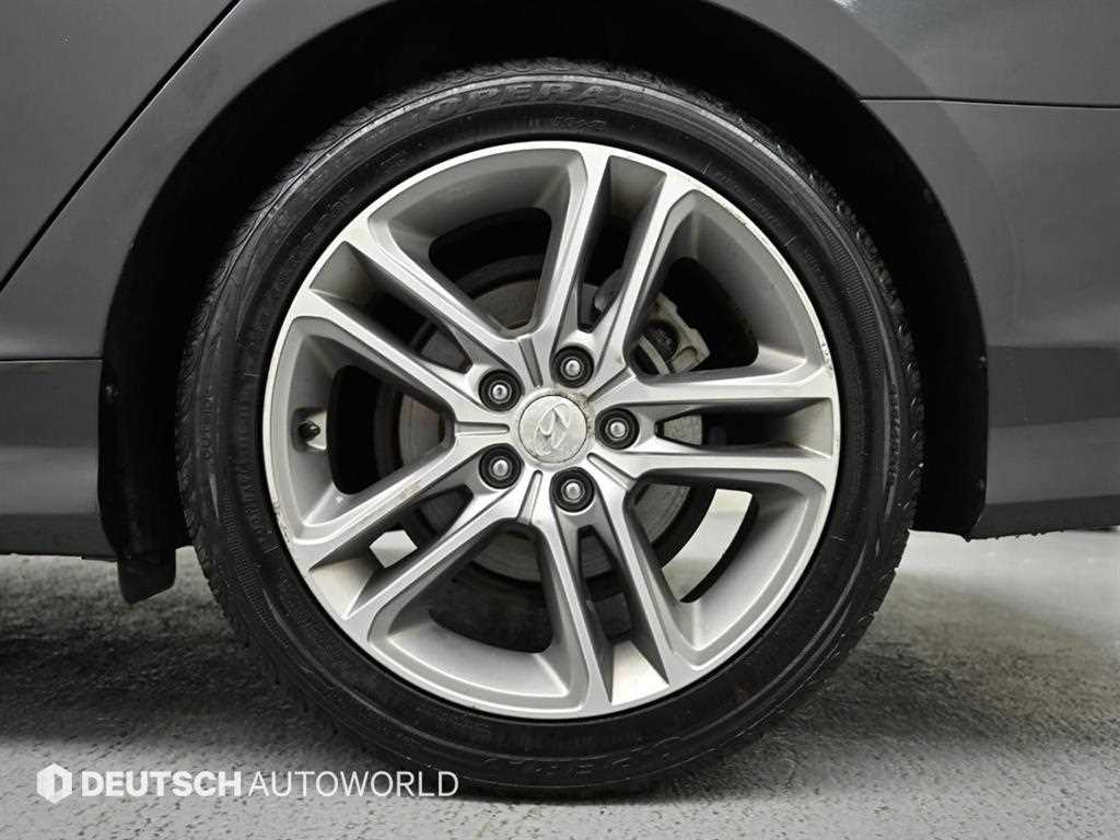 HYUNDAI Sonata - Vista 5