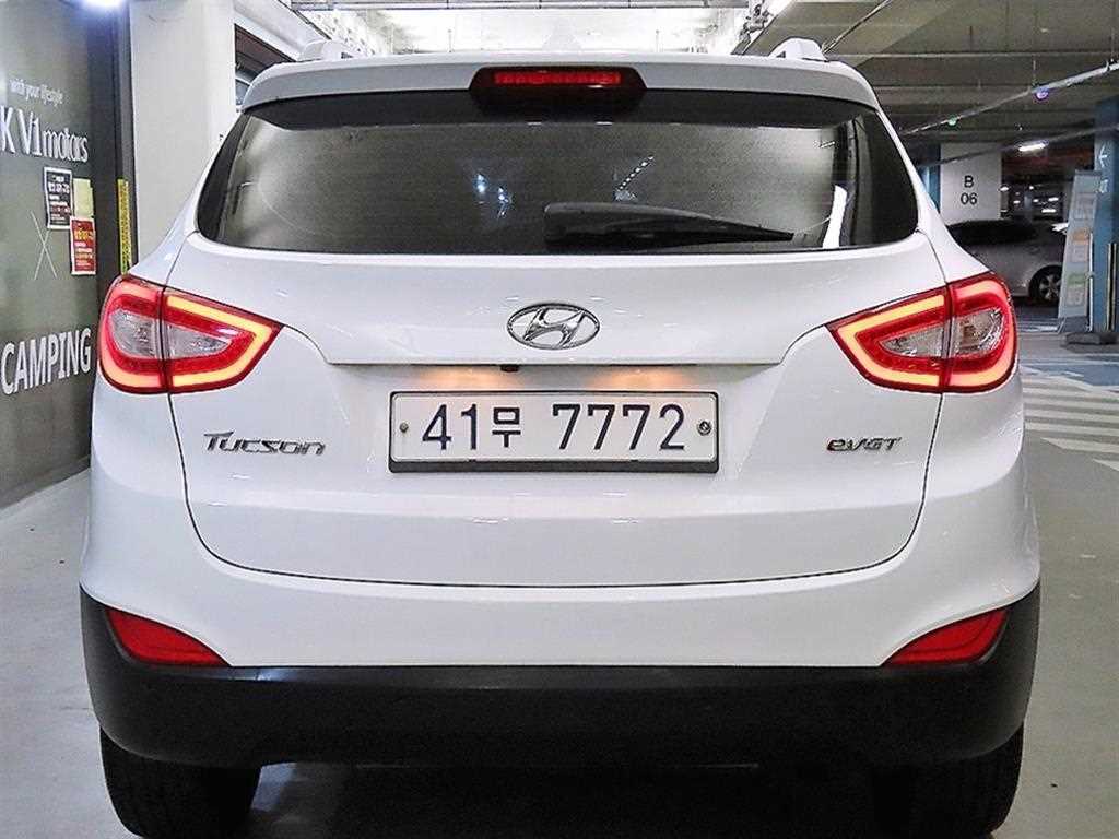 HYUNDAI Tucson - Vista 5