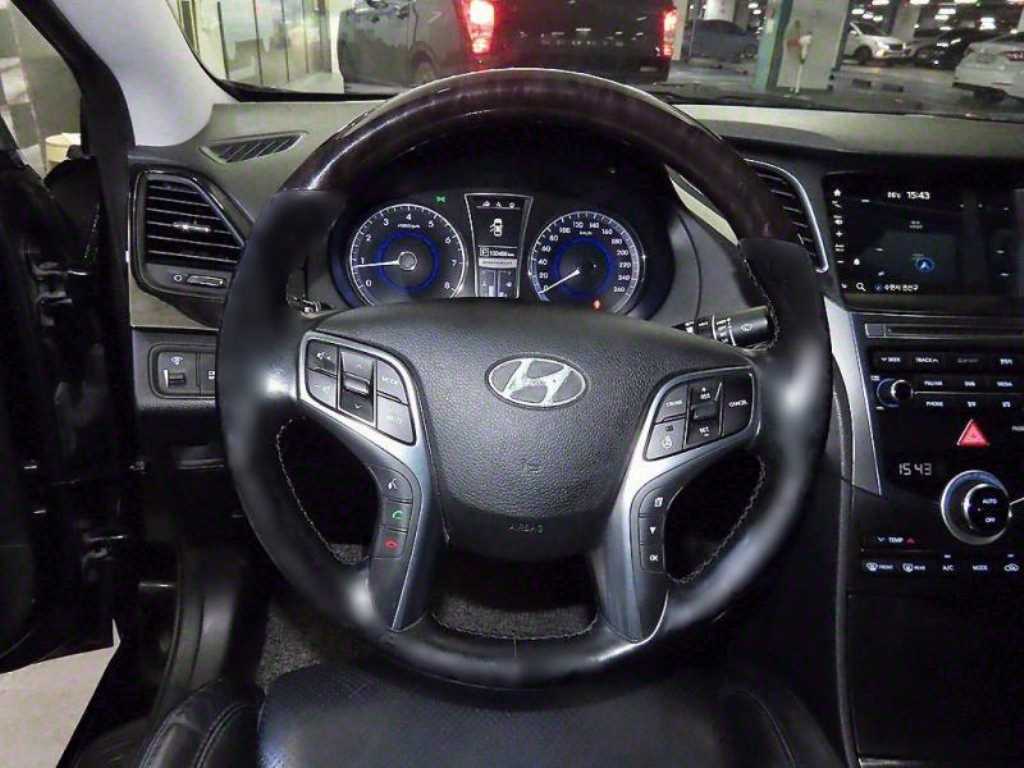 HYUNDAI Grandeur - Vista 8