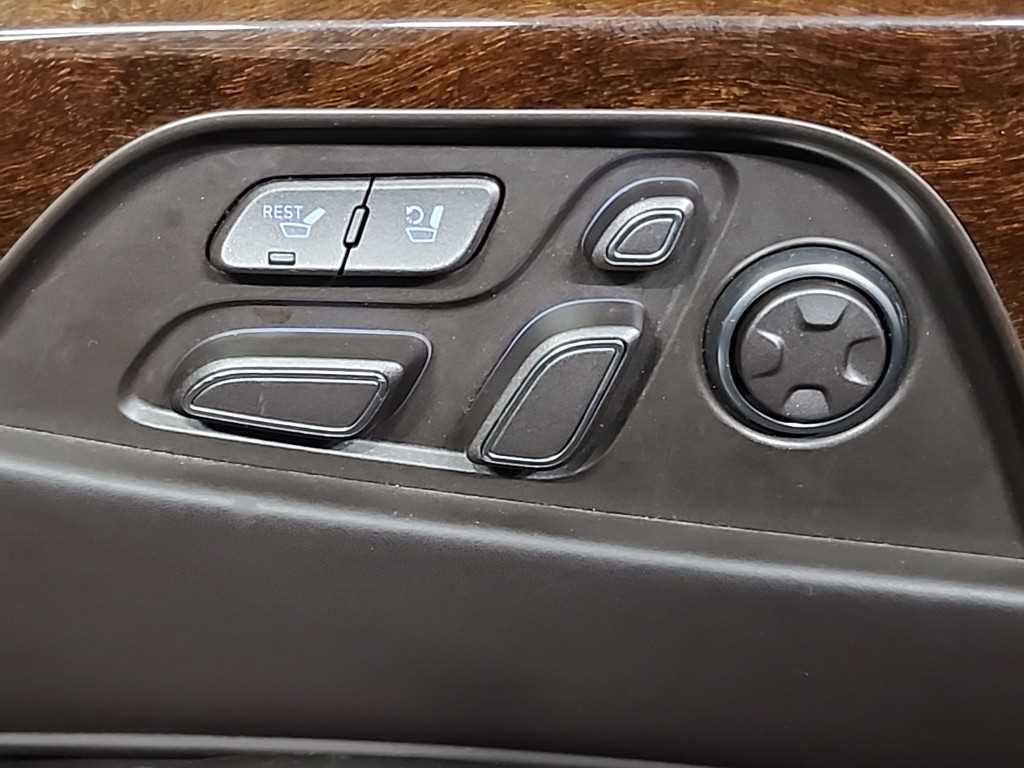 Genesis EQ900 2017 Negro - Importación desde Corea - HF Imports Iquique - Foto 15