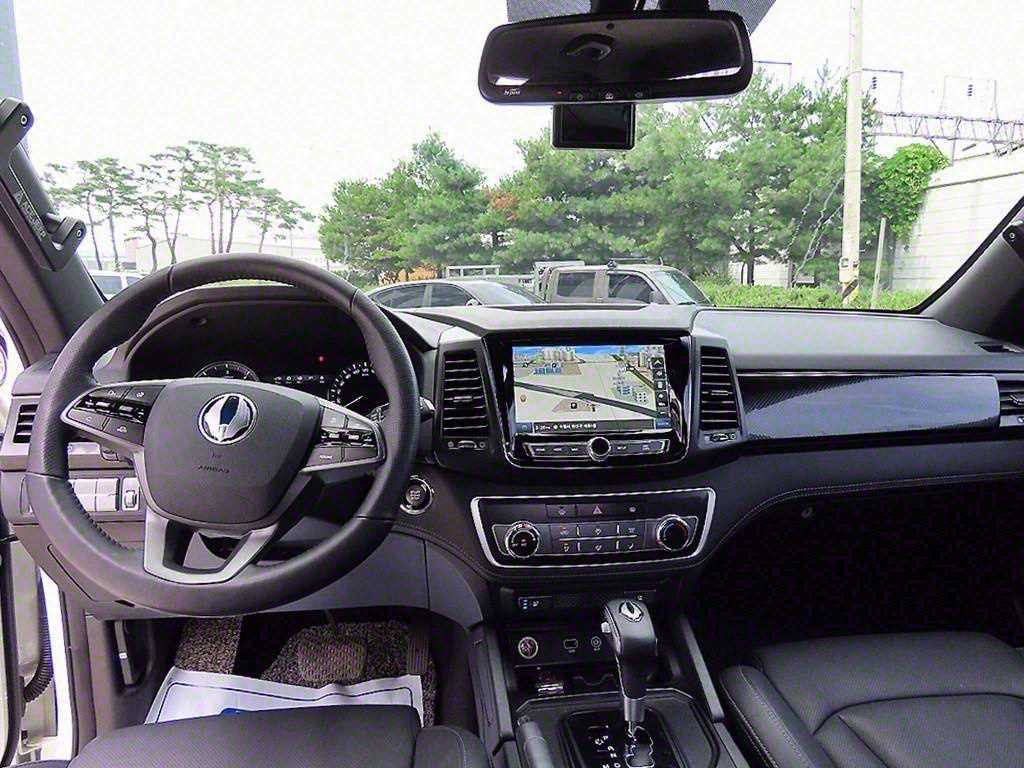 Ssangyong Rexton - Vista 8