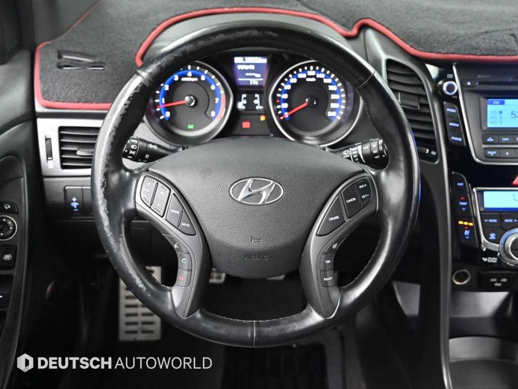 HYUNDAI i30 2015 Negro - Importación desde Corea - HF Imports Iquique - Foto 13