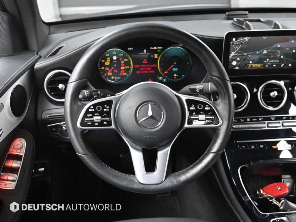 Mercedes Benz GLC Class 2021 Negro - Importación desde Corea - HF Imports Iquique - Foto 13