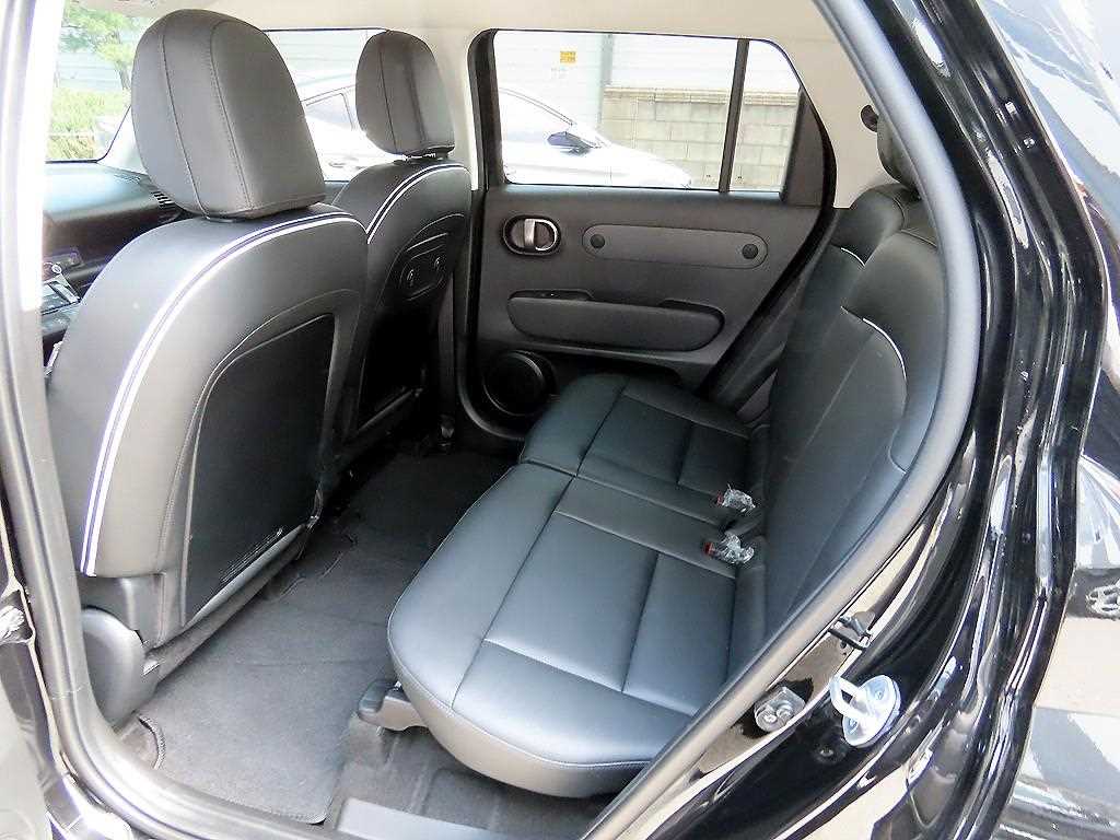 HYUNDAI Casper - Vista 6