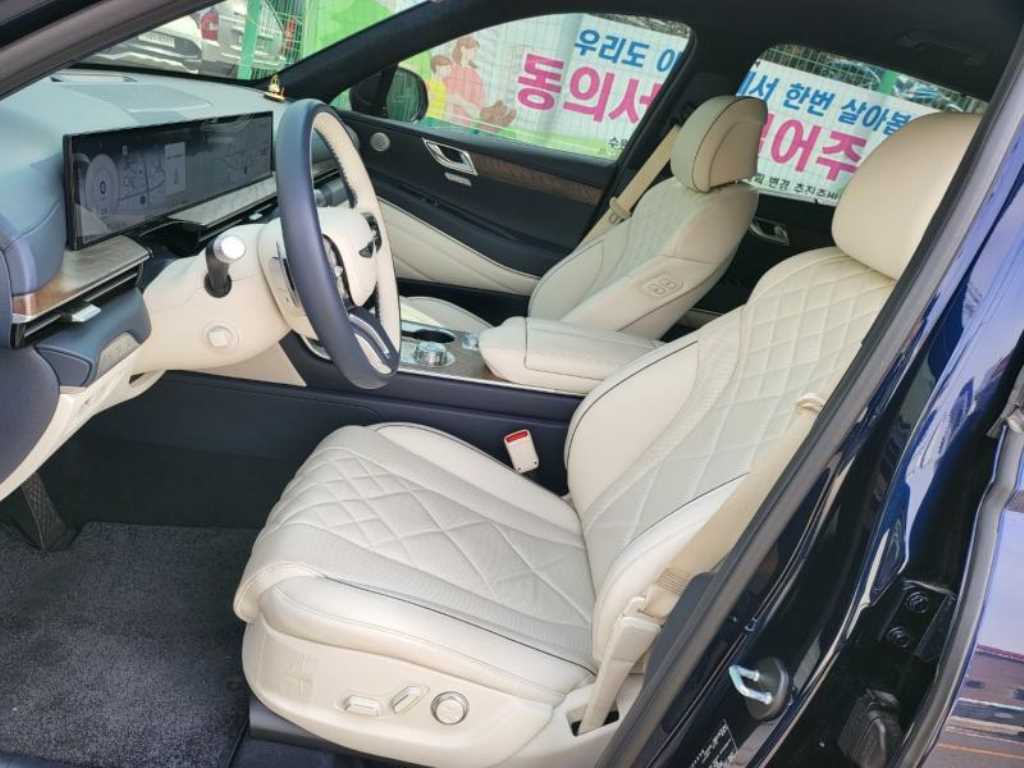 Genesis GV80 - Vista 7