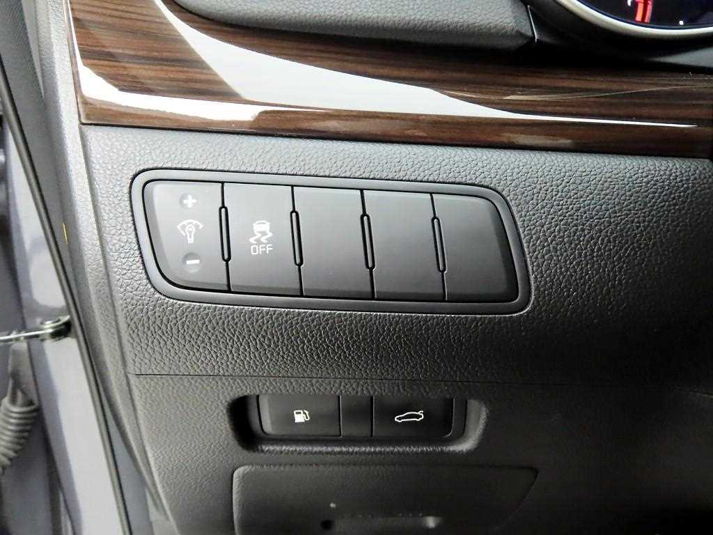 KIA K7 2015 Negro - Importación desde Corea - HF Imports Iquique - Foto 16