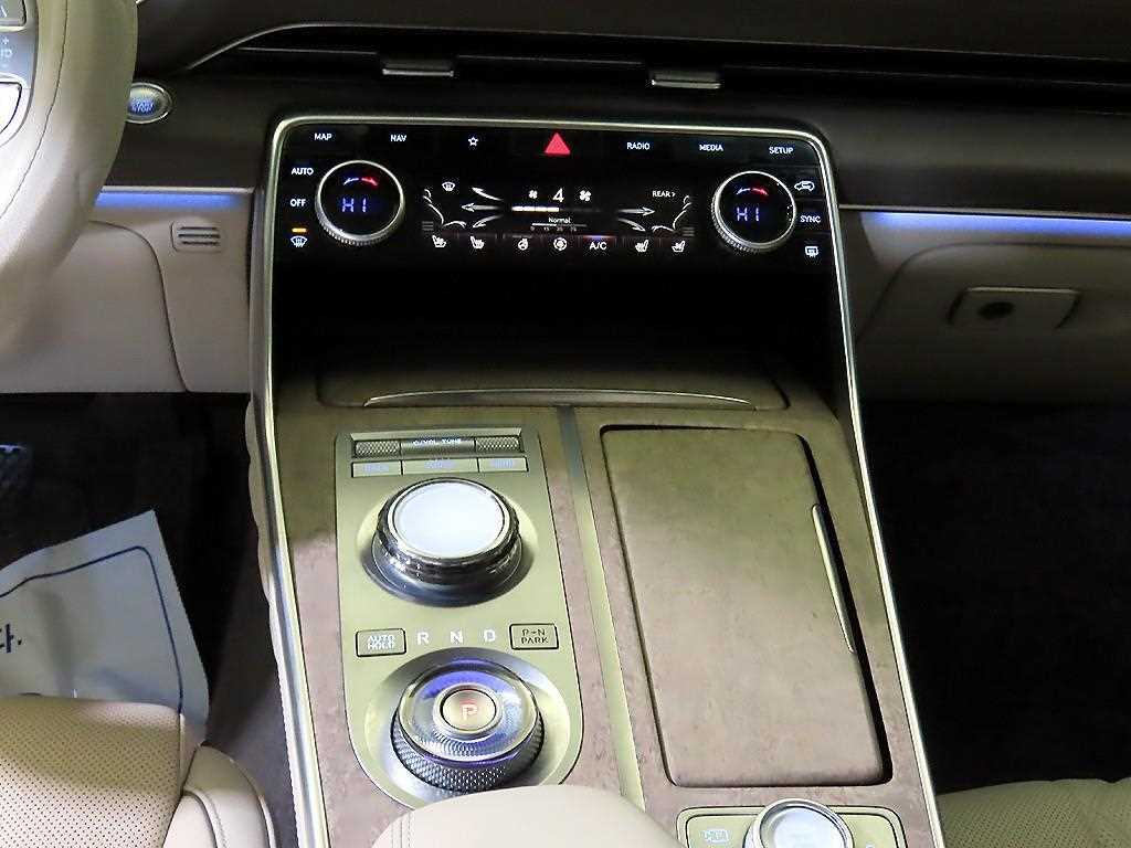 Genesis GV80 - Vista 12