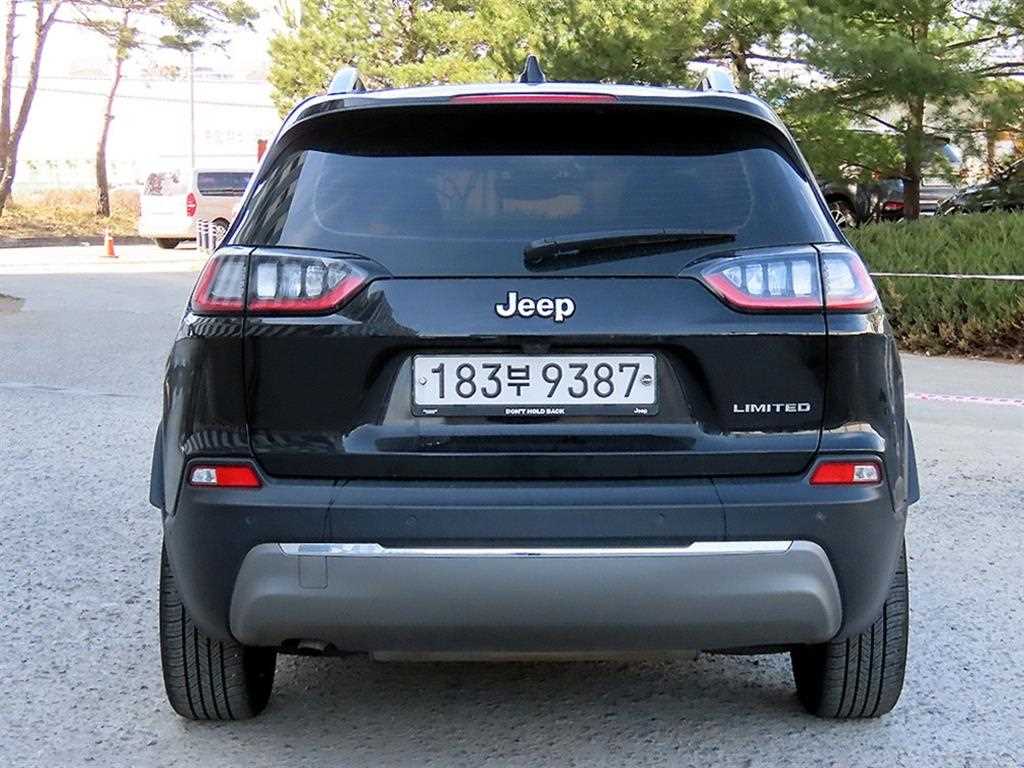 Jeep Cherokee - Vista 4