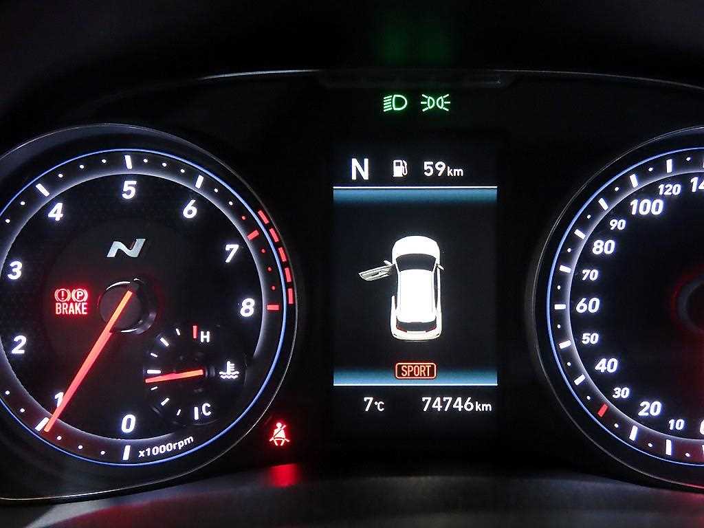 HYUNDAI Veloster - Vista 9