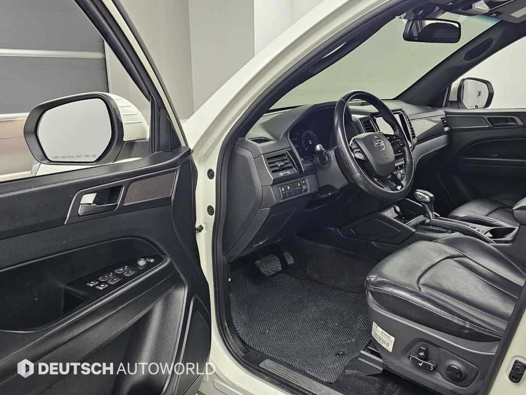 Ssangyong Rexton - Vista 11