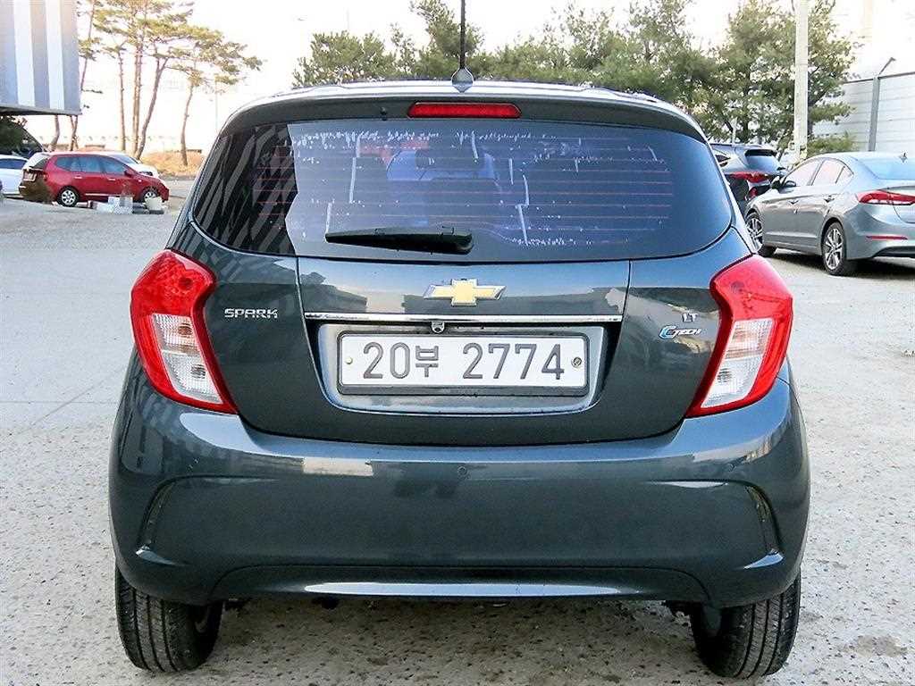 Chevrolet Spark - Vista 4