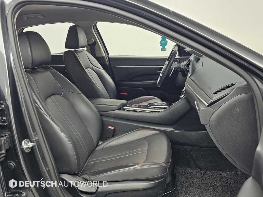 HYUNDAI Sonata - Vista 10