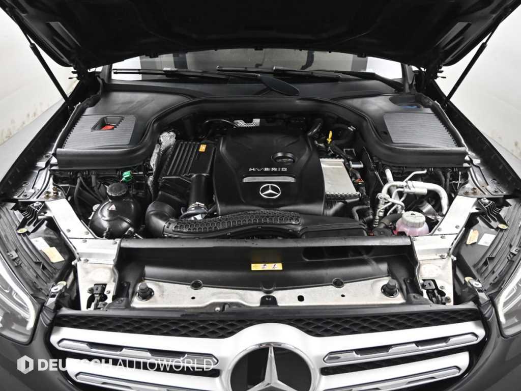 Mercedes Benz GLC Class - Vista 6