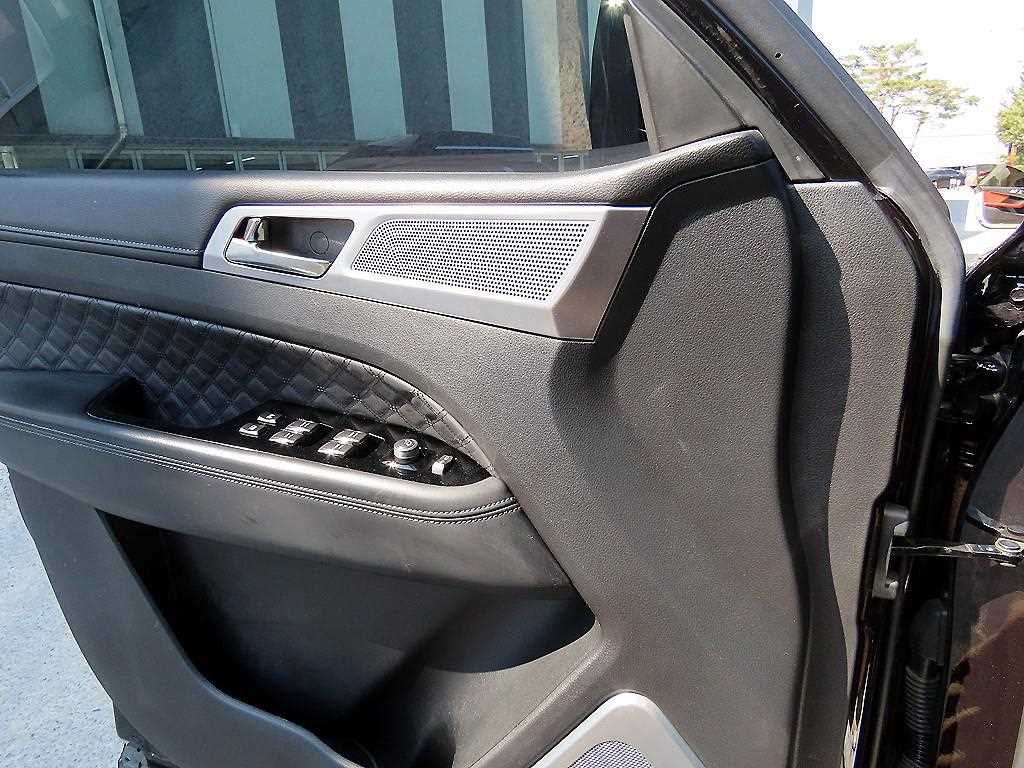 Ssangyong Rexton - Vista 11