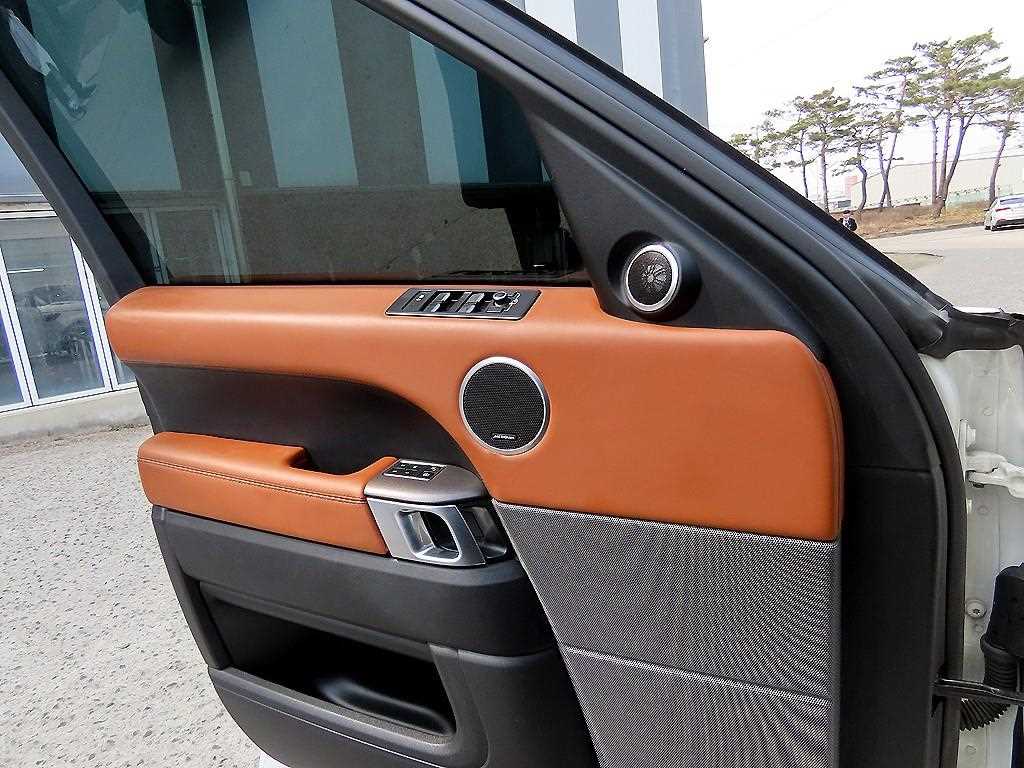 Land Rover Range Rover Sports - Vista 11