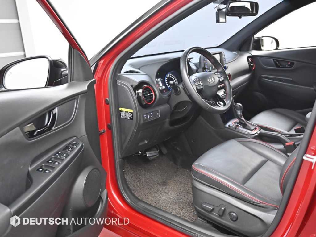 HYUNDAI Kona - Vista 11