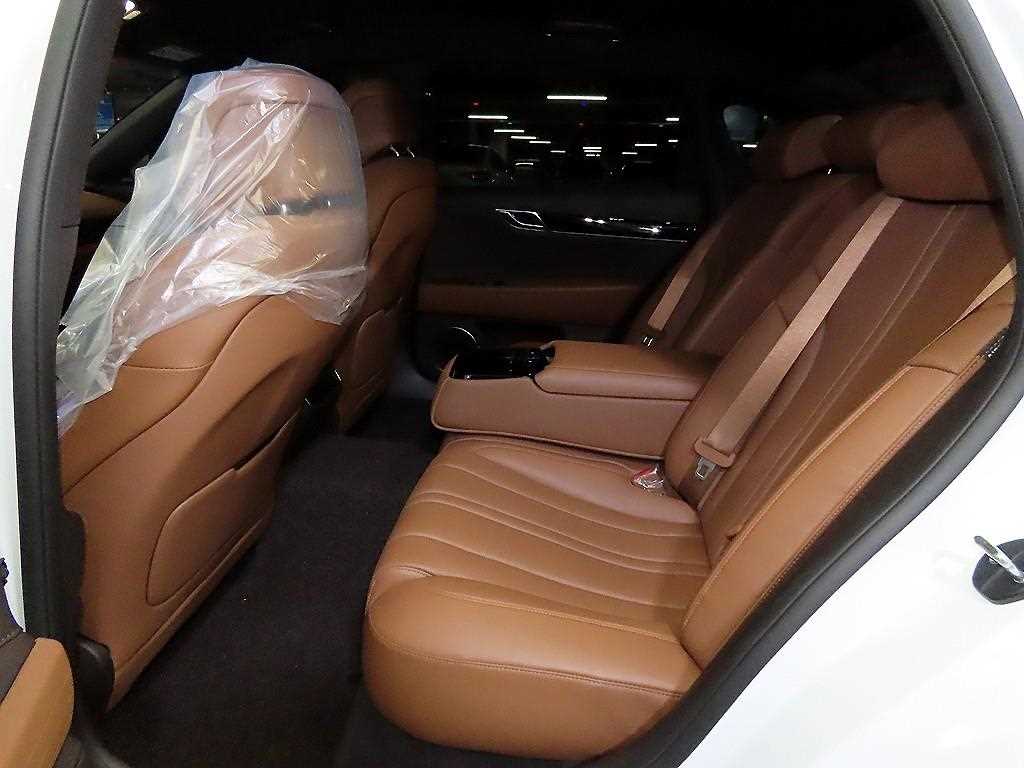 Genesis G80 - Vista 7