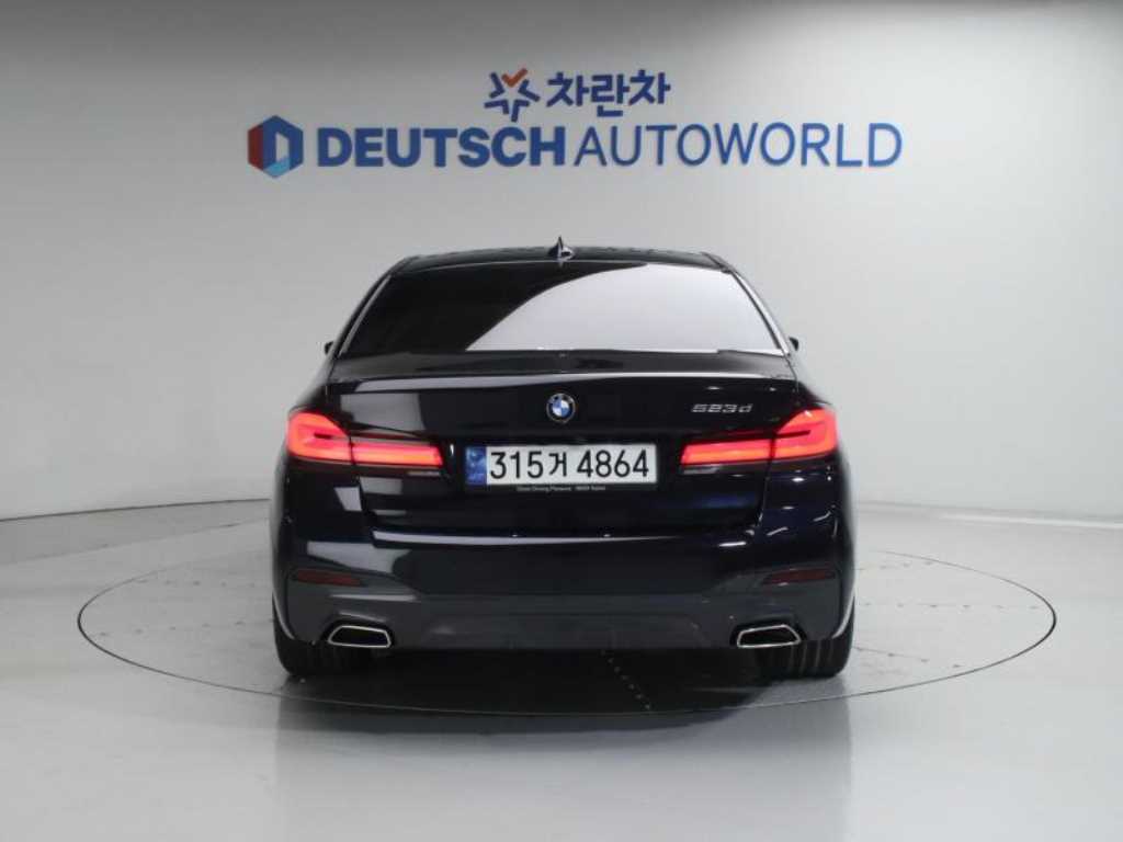 BMW 5 Series - Vista 4