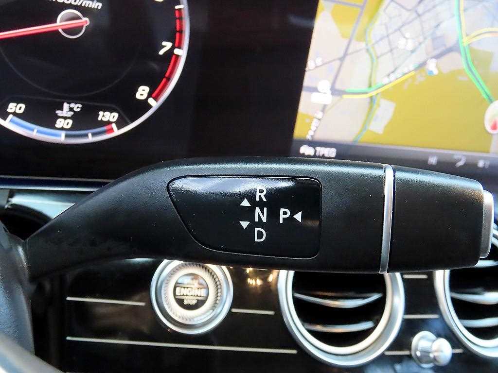 Mercedes Benz E class - Vista 11