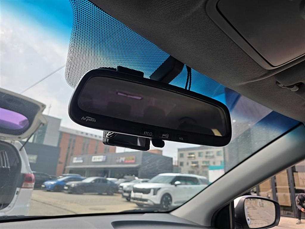 HYUNDAI Accent - Vista 10