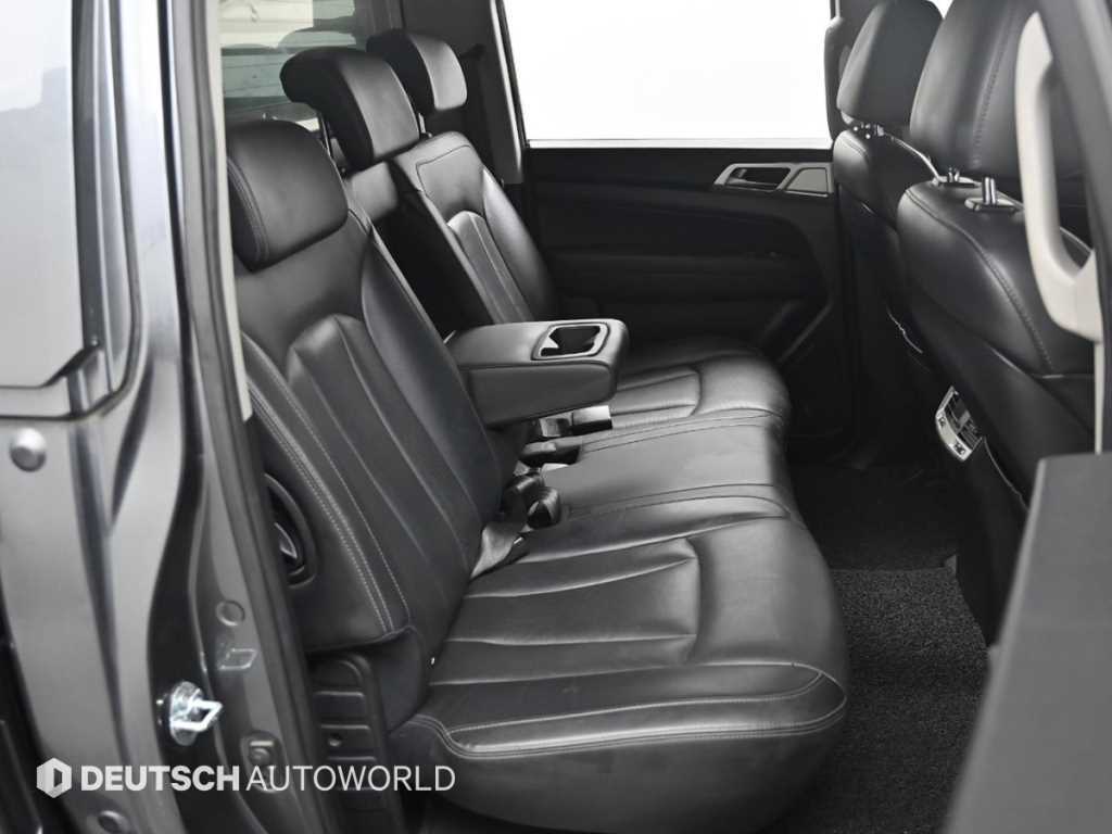 Ssangyong Rexton - Vista 12