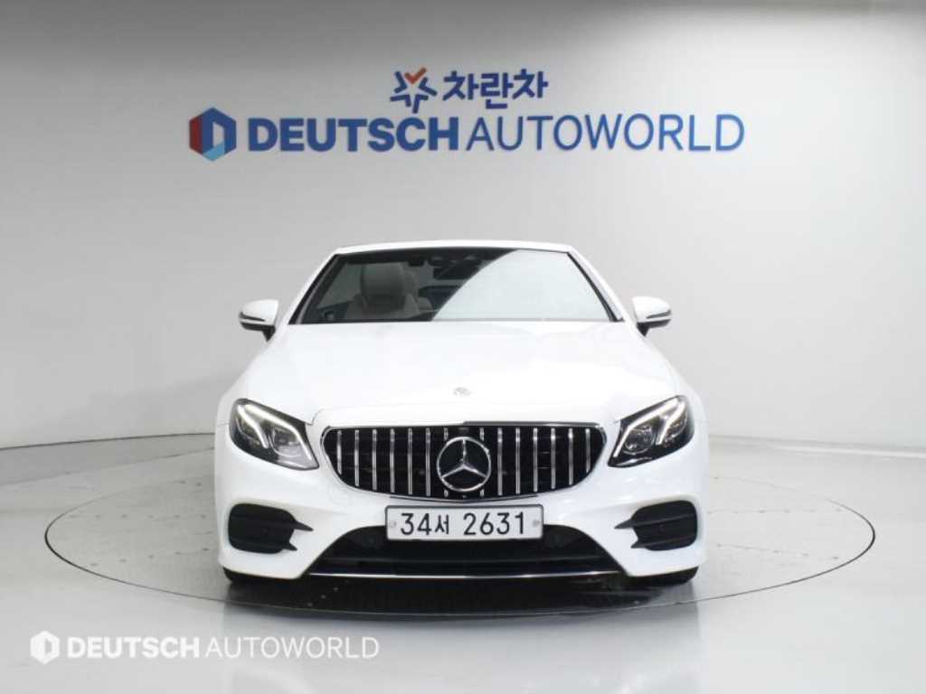 Mercedes Benz E class - Vista 4