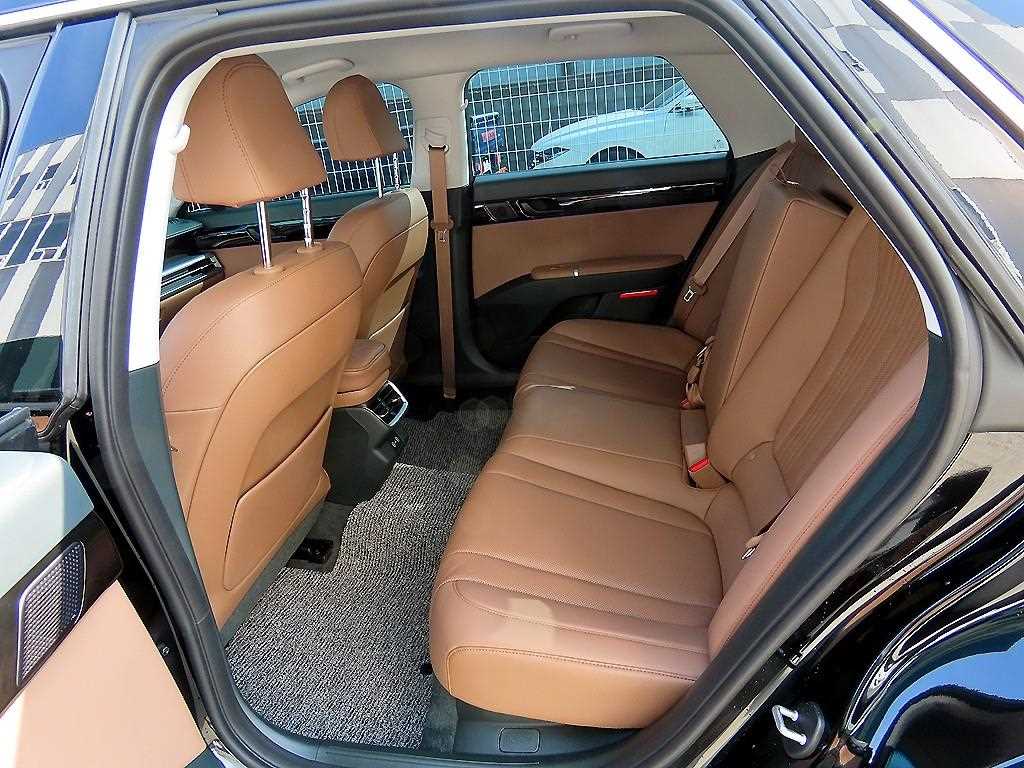 HYUNDAI Grandeur - Vista 6