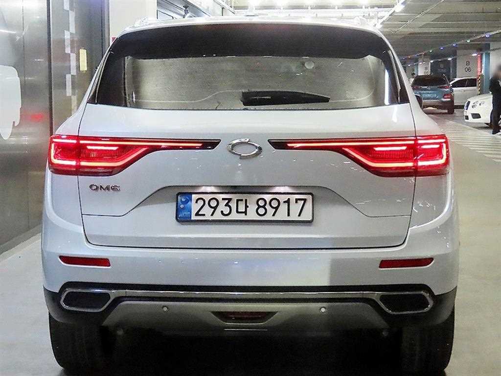 SAMSUNG QM6 - Vista 5