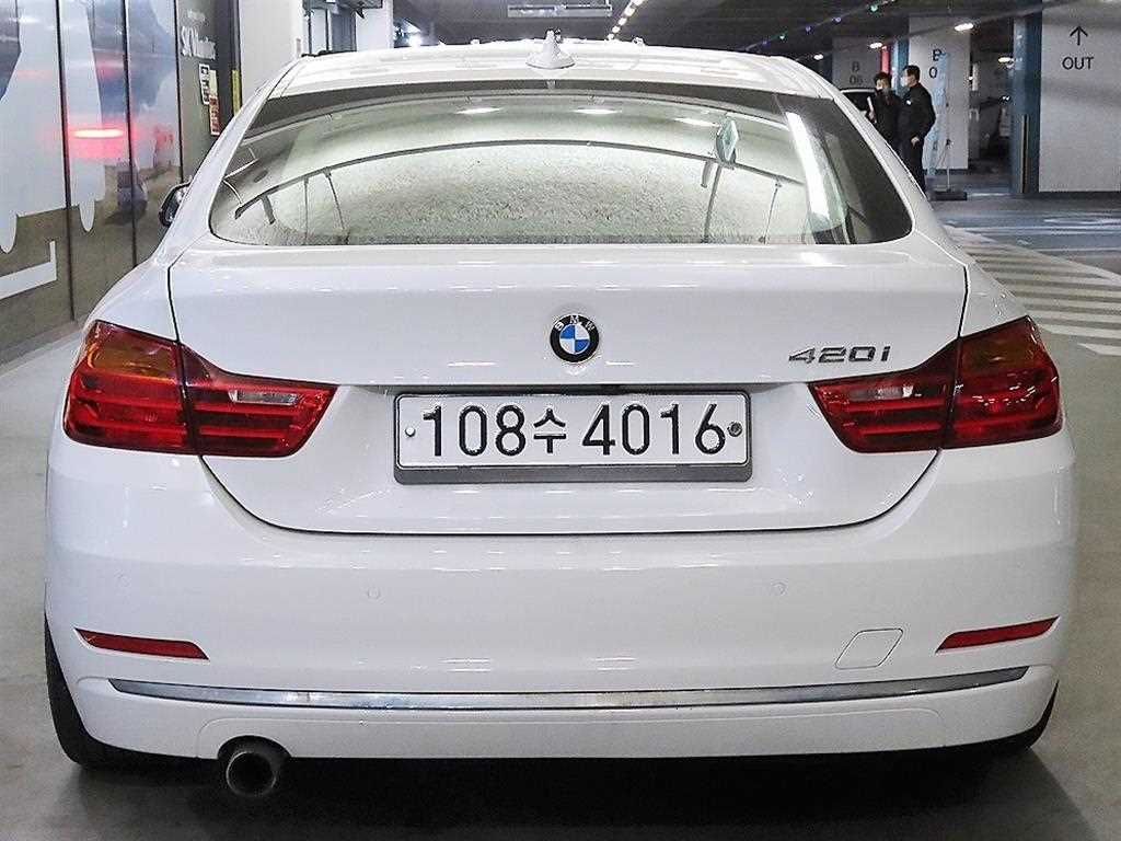 BMW 4 Series - Vista 5