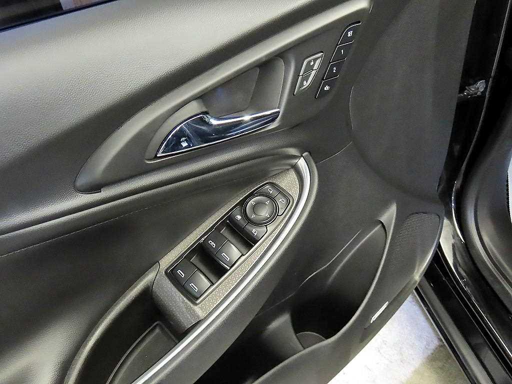 Chevrolet Malibu 2018 Negro - Importación desde Corea - HF Imports Iquique - Foto 13