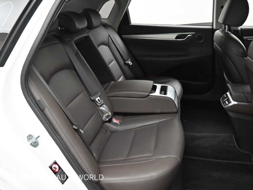 HYUNDAI Grandeur - Vista 12