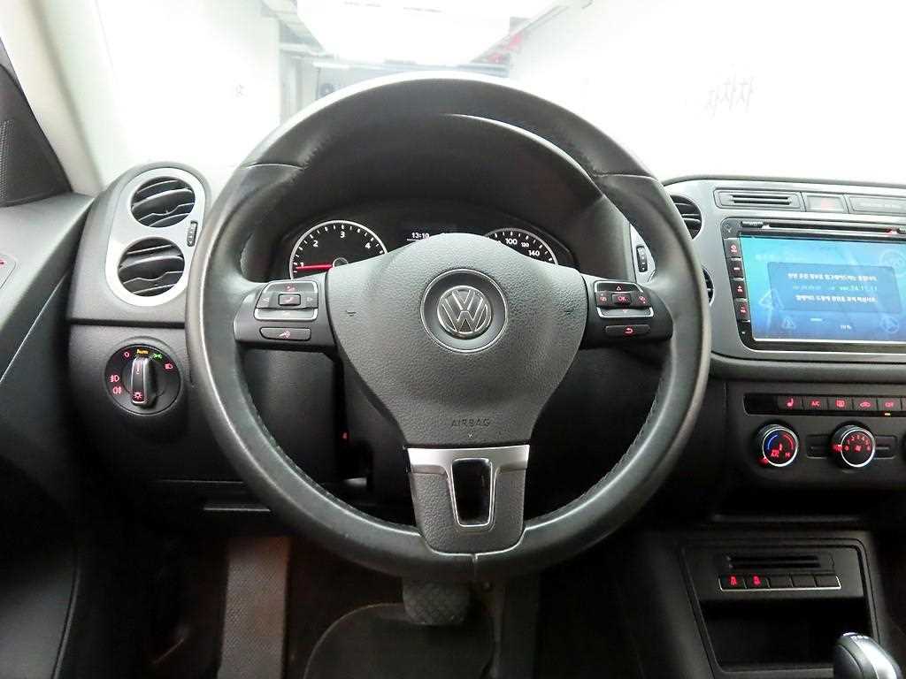Volkswagen Tiguan - Vista 7