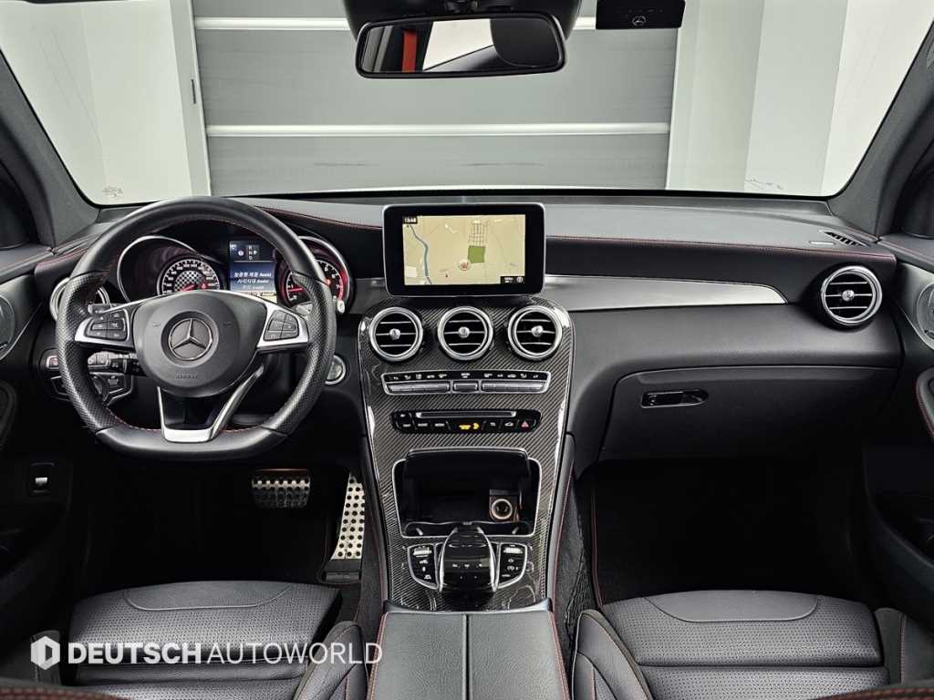 Mercedes Benz GLC Class - Vista 7