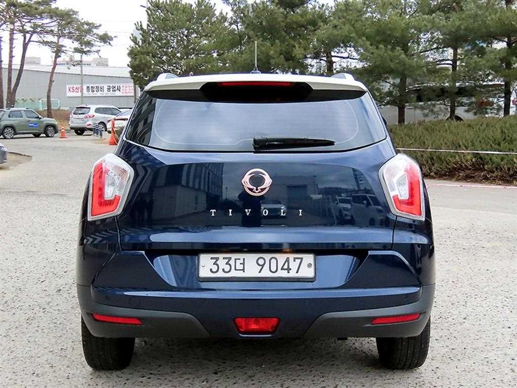 Ssangyong Tivoli - Vista 4