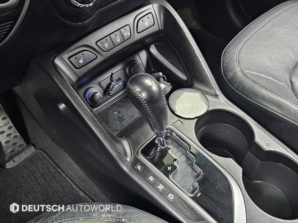 HYUNDAI Tucson - Vista 9