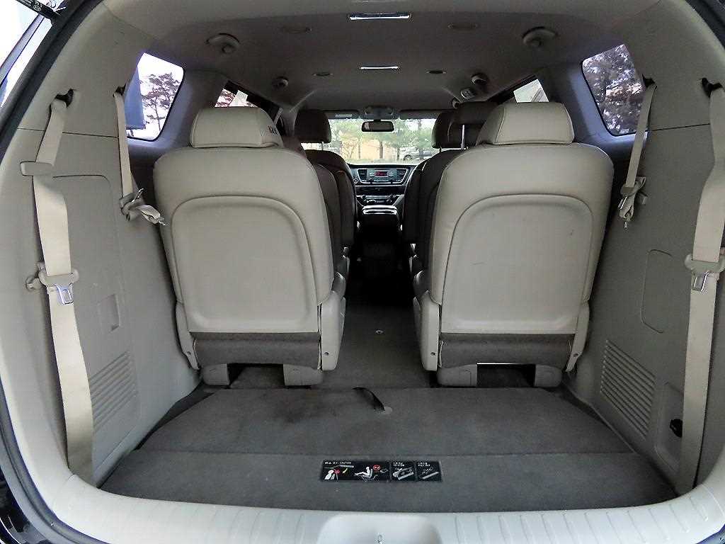 KIA Carnival 2015 Negro - Importación desde Corea - HF Imports Iquique - Foto 17