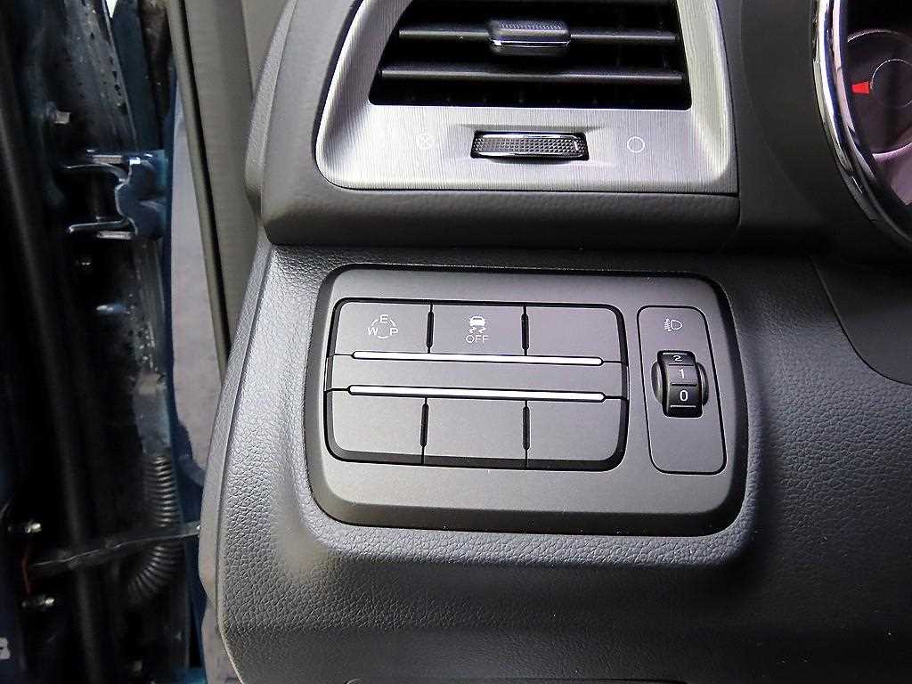 Ssangyong Tivoli - Vista 12