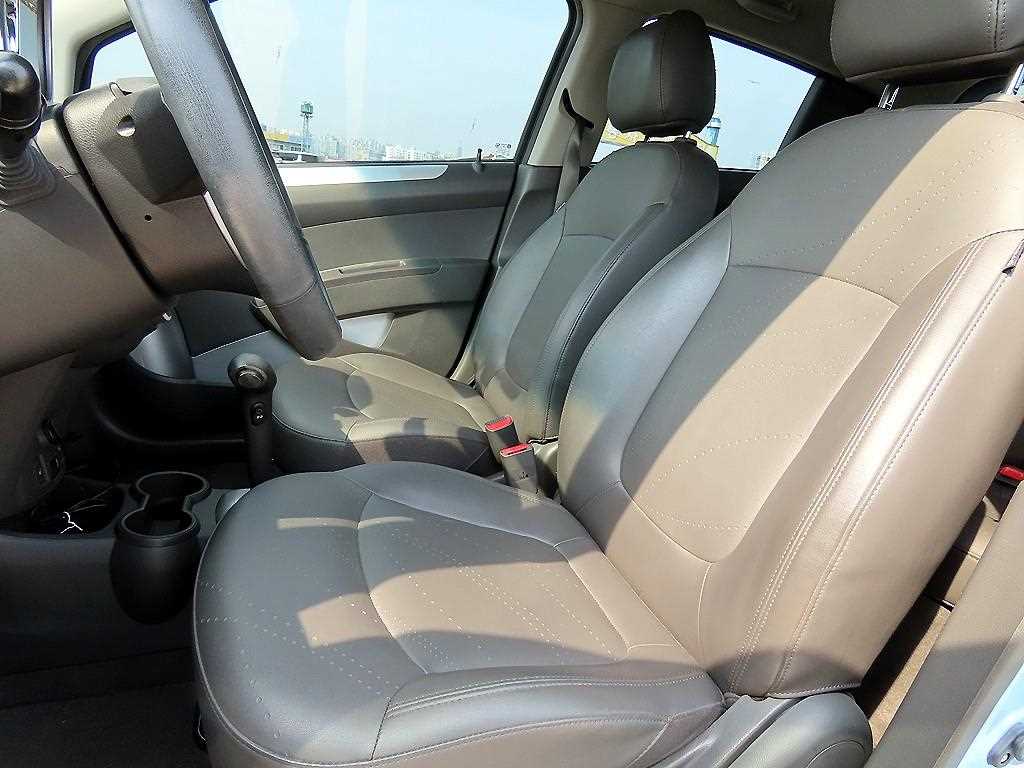 Chevrolet Spark - Vista 5