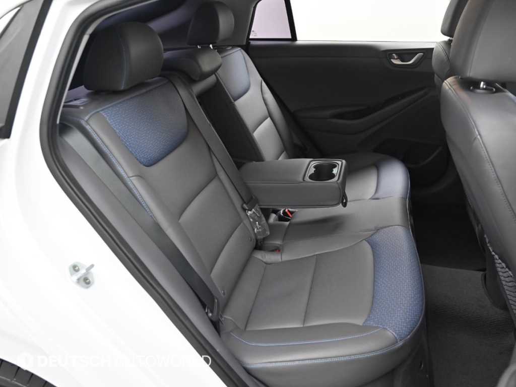 HYUNDAI Ioniq - Vista 10