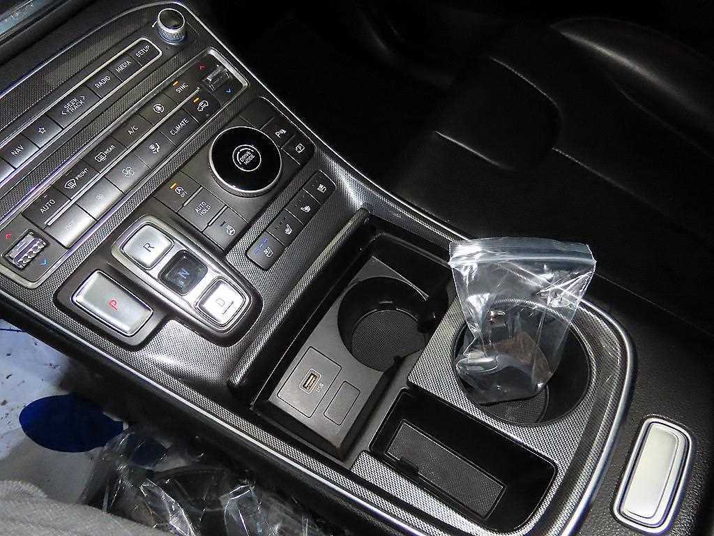 HYUNDAI Santa Fe - Vista 12