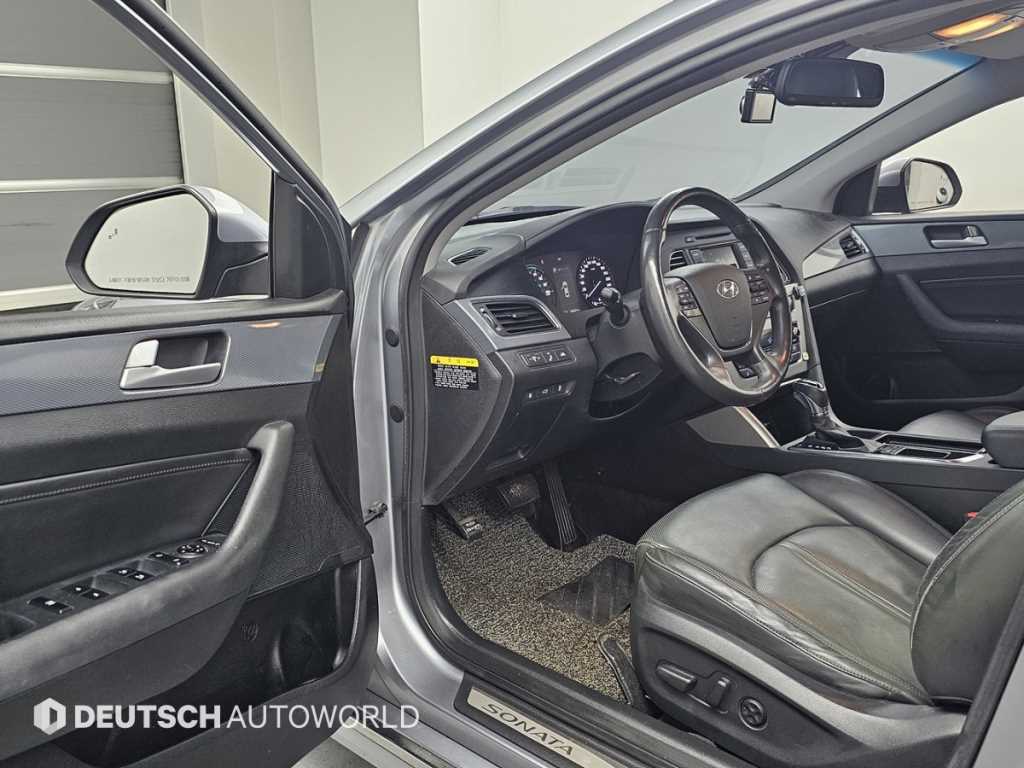 HYUNDAI Sonata - Vista 11