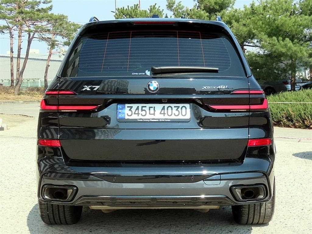 BMW X7 - Vista 4