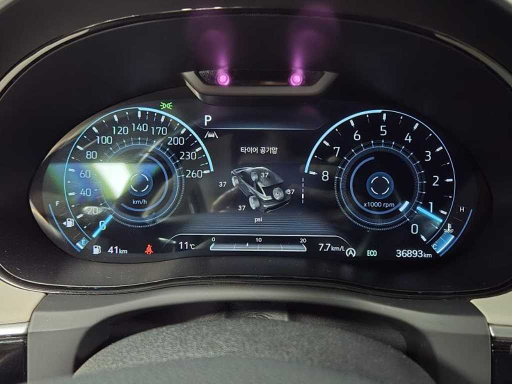 Genesis GV70 - Vista 6