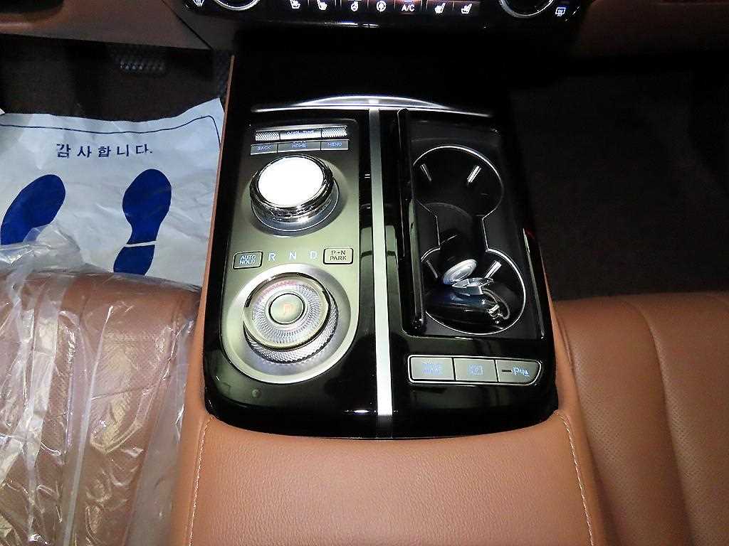 Genesis G80 - Vista 12