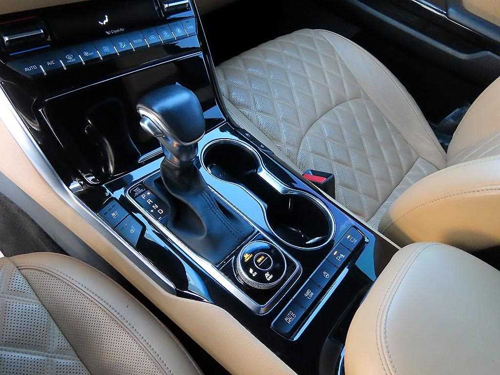 KIA Mohave - Vista 11